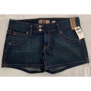 Old Navy Denim Shorts - Size 6